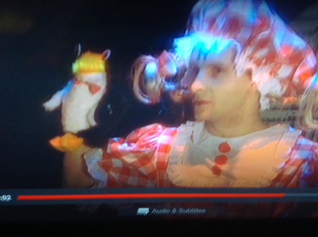 Khaosgoblin's tweet photo. Been watching old Red Dwarfs whilst building models.
Now on the"Mr Flibble"episode
#MrFlibbleisverycross http://t.co/WpIfq2hcsz