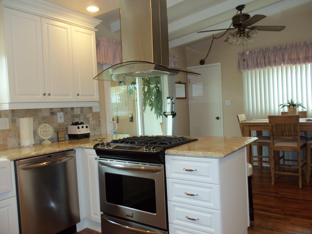 Free consultation for any room in the house. #kitchenCabinetry #homecabinets #cabinetdesigns
ow.ly/PLG8b