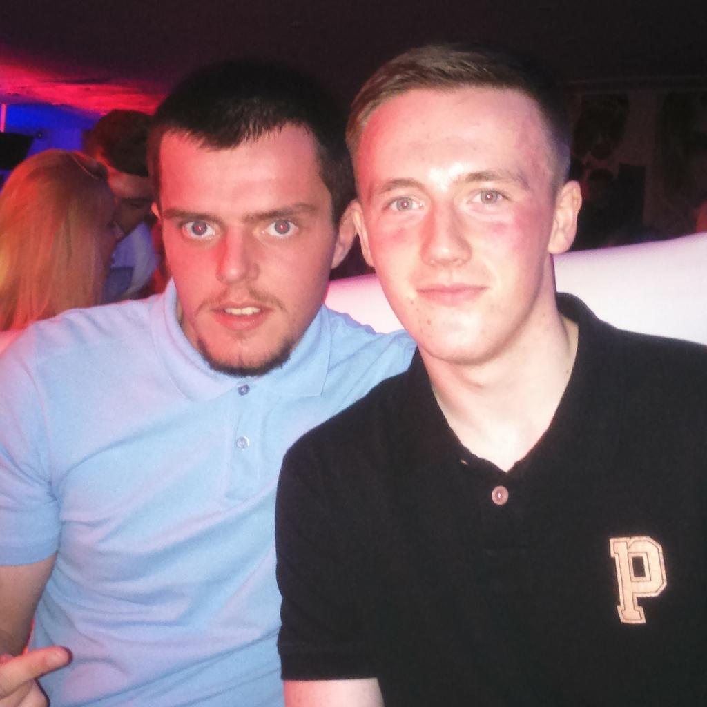 Gr33nSte's tweet photo. Happy birthday josh,  have a good day bro! @StroudJosh http://t.co/vOujOwCTQm