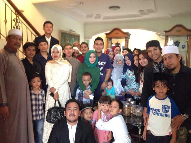 Mohon maaf lahir batin semuanya