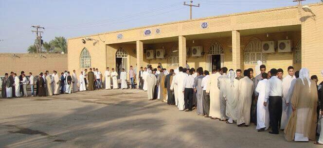 #الأحوازيون يحتفلون بـ #العيد يوم الجمعة مع #السعودية..
والإحتلال الفارسي يُريد إجبارهم على العيد اليوم السبت !!.

-