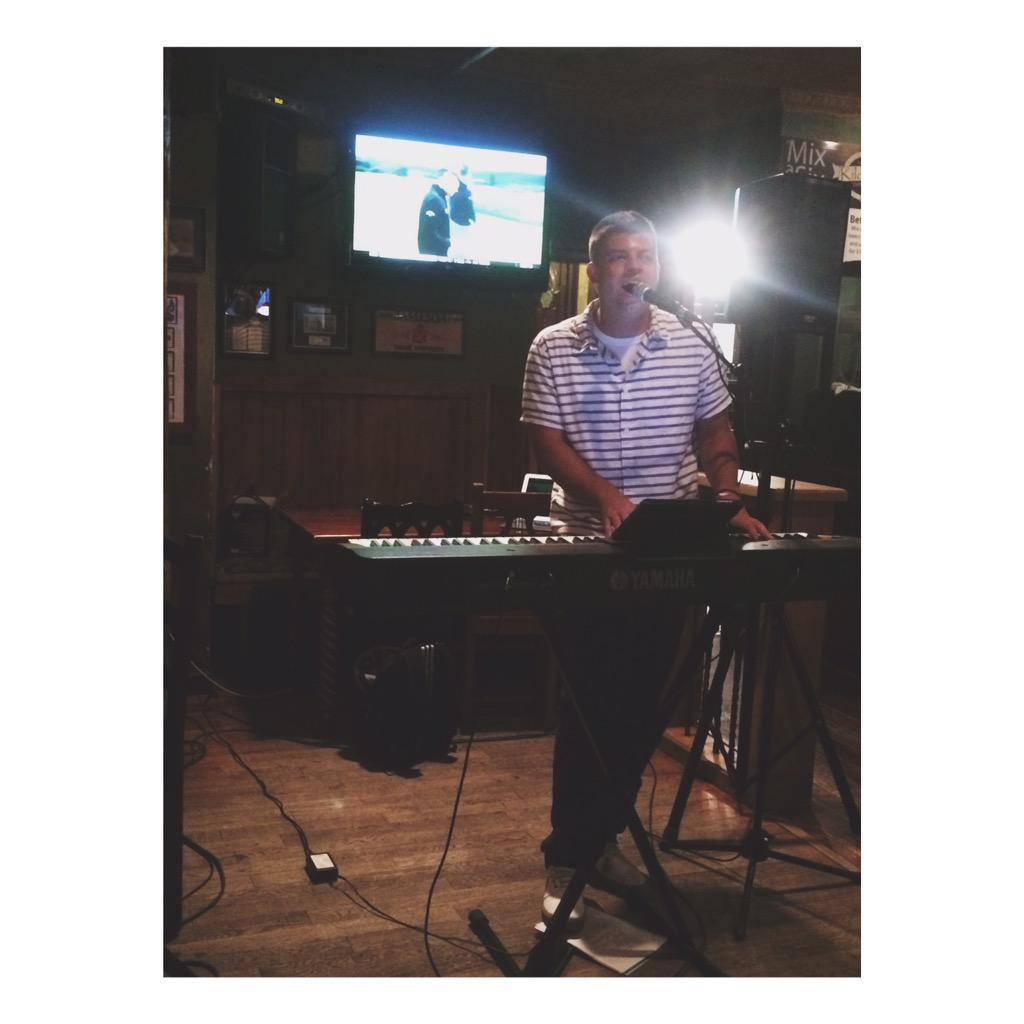 Kildare's very own Tony D performing for acoustic night! We have it every Thursday and Friday 6-9pm! #kildareswc