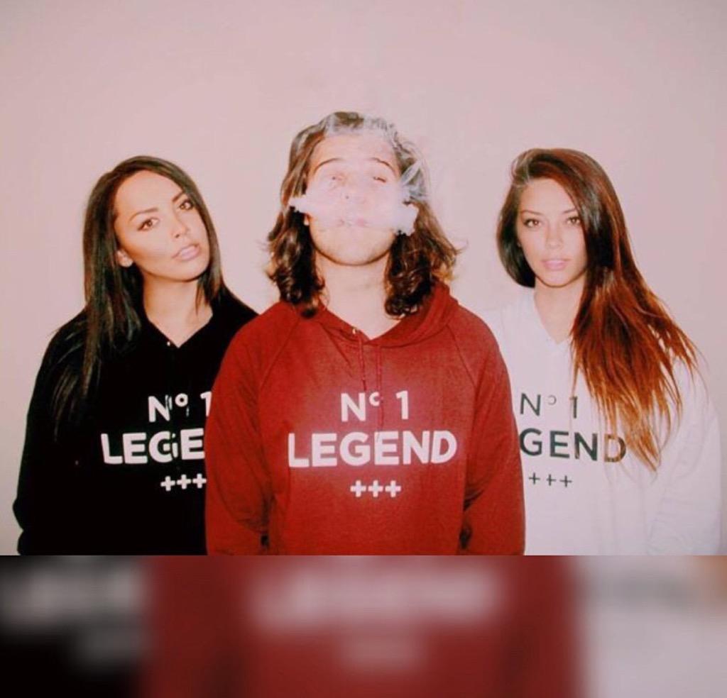 Delodevyn's tweet photo. morgan, alex and me http://t.co/0SfvREa5hx
