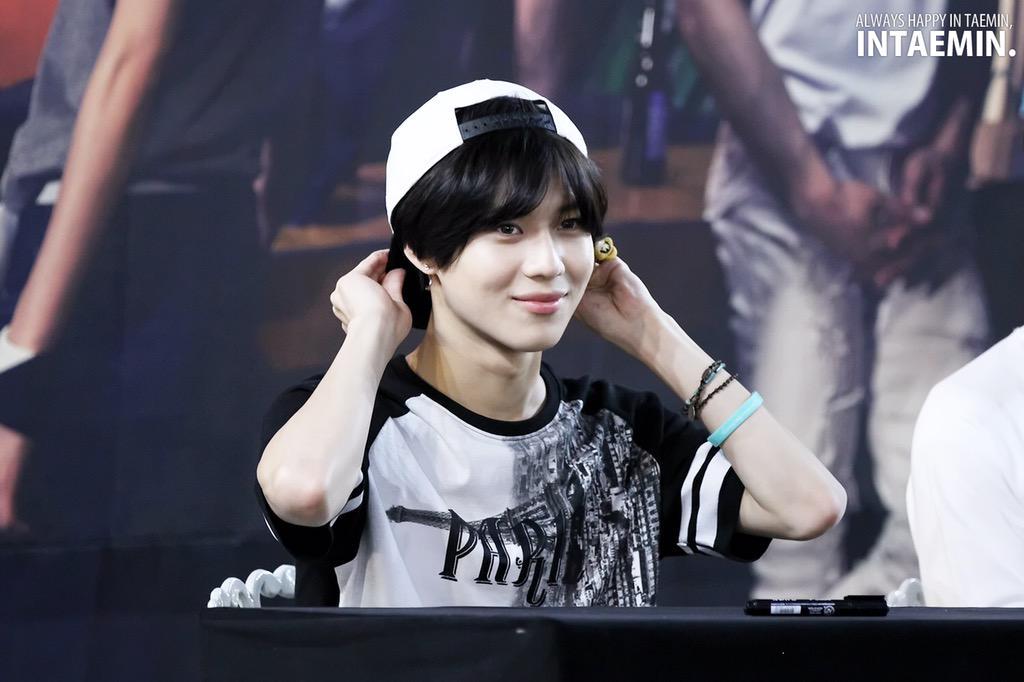 Happy birthday to LEE TAEMIN   to the man who has been my virtual boyfriend almost 3 years    