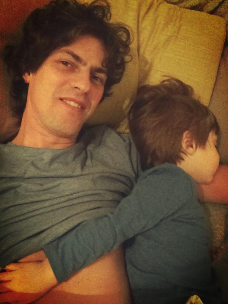 GugaLusto's tweet photo. Momento de descanso. Laaarga siesta hoy http://t.co/CbHFF3fd6D