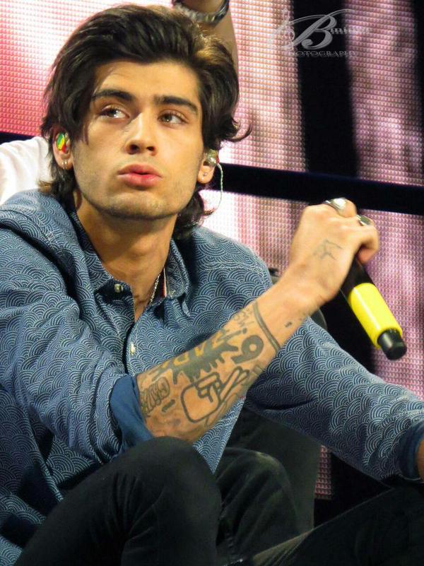 bilafris_'s tweet photo. #ZaynAppreciationDay http://t.co/OAsr3Csflv