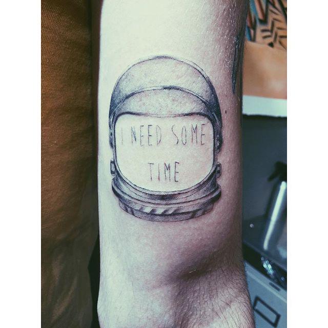 tokiohotel's tweet photo. I Need Some Time #astronaut #singleneedle #ink http://t.co/ftGA9plOvE http://t.co/t4SGcRL8ns