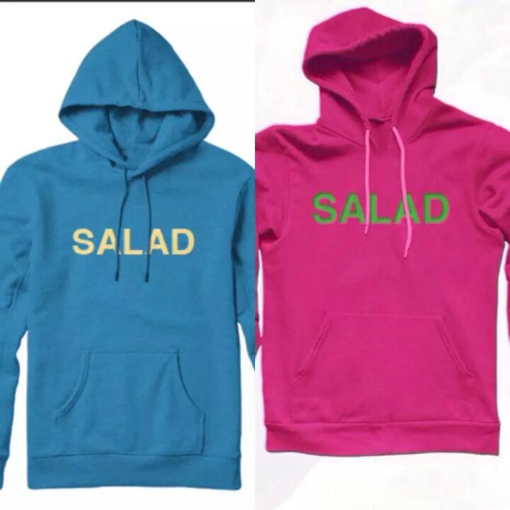 d2smono's tweet image. i really need this!! im broke and this is the only way!! RT to help a pepe out.. #saladhoodiegiveaway @michelley_pooh