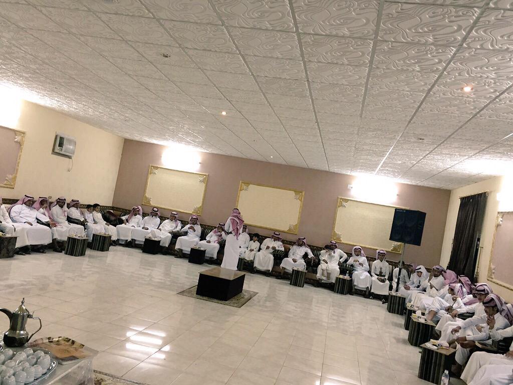 AL_Luhaiby911's tweet photo. #ملتقى_قبيلة_اللهبه_الثاني 

جٓـانـب من الحـضور http://t.co/xm4sBHcTGC