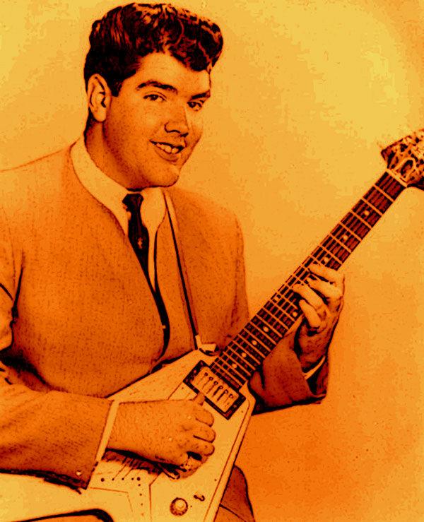 Happy Birthday LONNIE MACK  turns today 74. We don\t forget the great 