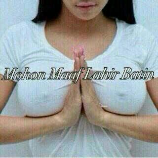 Ohiyah belom sempet Minal Aidin wal Faidzin sama penghuni twitter. Ihiy..!