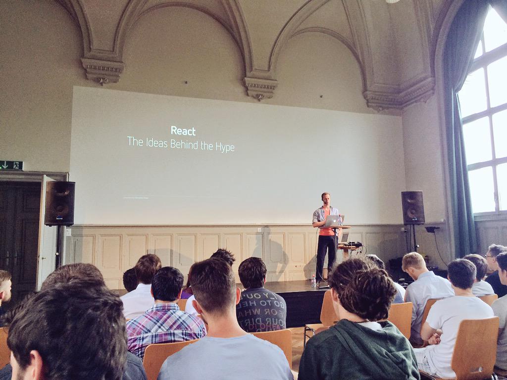 nodenow's tweet image. .stefoonk et hsmio sont à #swissJS à Berne ajd. Un joli schedule cette année avec #React, #Angular2, #NodeJs,...!