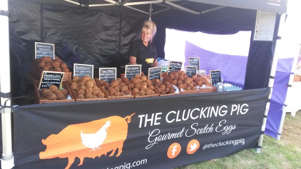 <a href="/Ingleby_Barwick/">Ingleby Barwick</a> <a href="/BBCTees/">BBC Tees</a> Come on down  to the Ingleby Barwick Fun day, next to Tesco.#northeasthour TODAY!