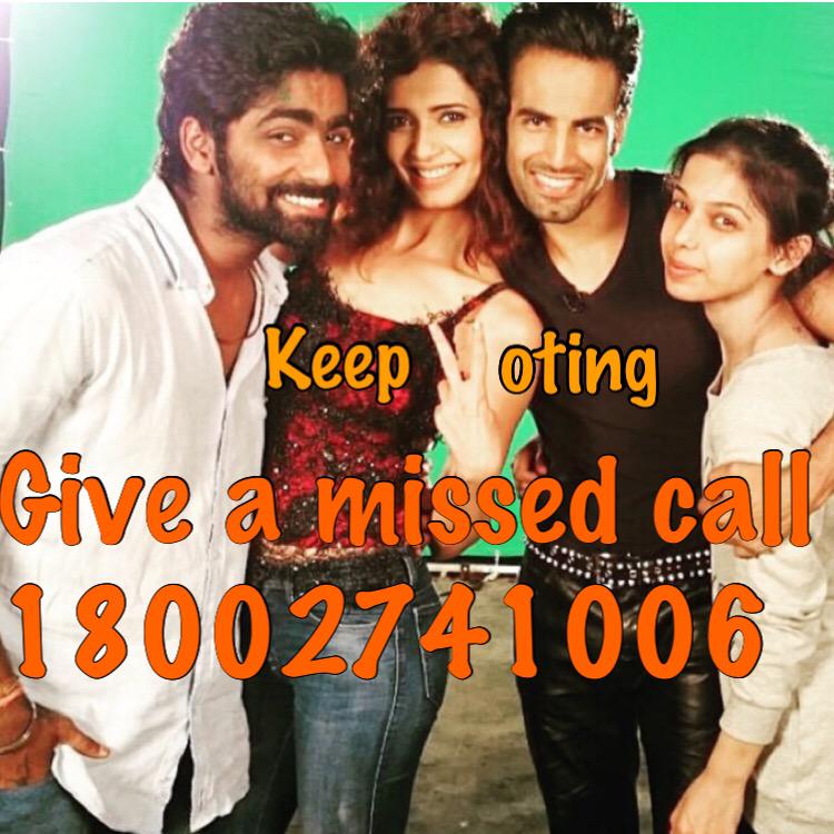 KARISHMAK_TANNA's tweet photo. awesome blossom team❤️
#BestMentors had a gr8 time learnin different dance forms from them
#OurStrength #KeepVoting http://t.co/gzWWEKQOUV