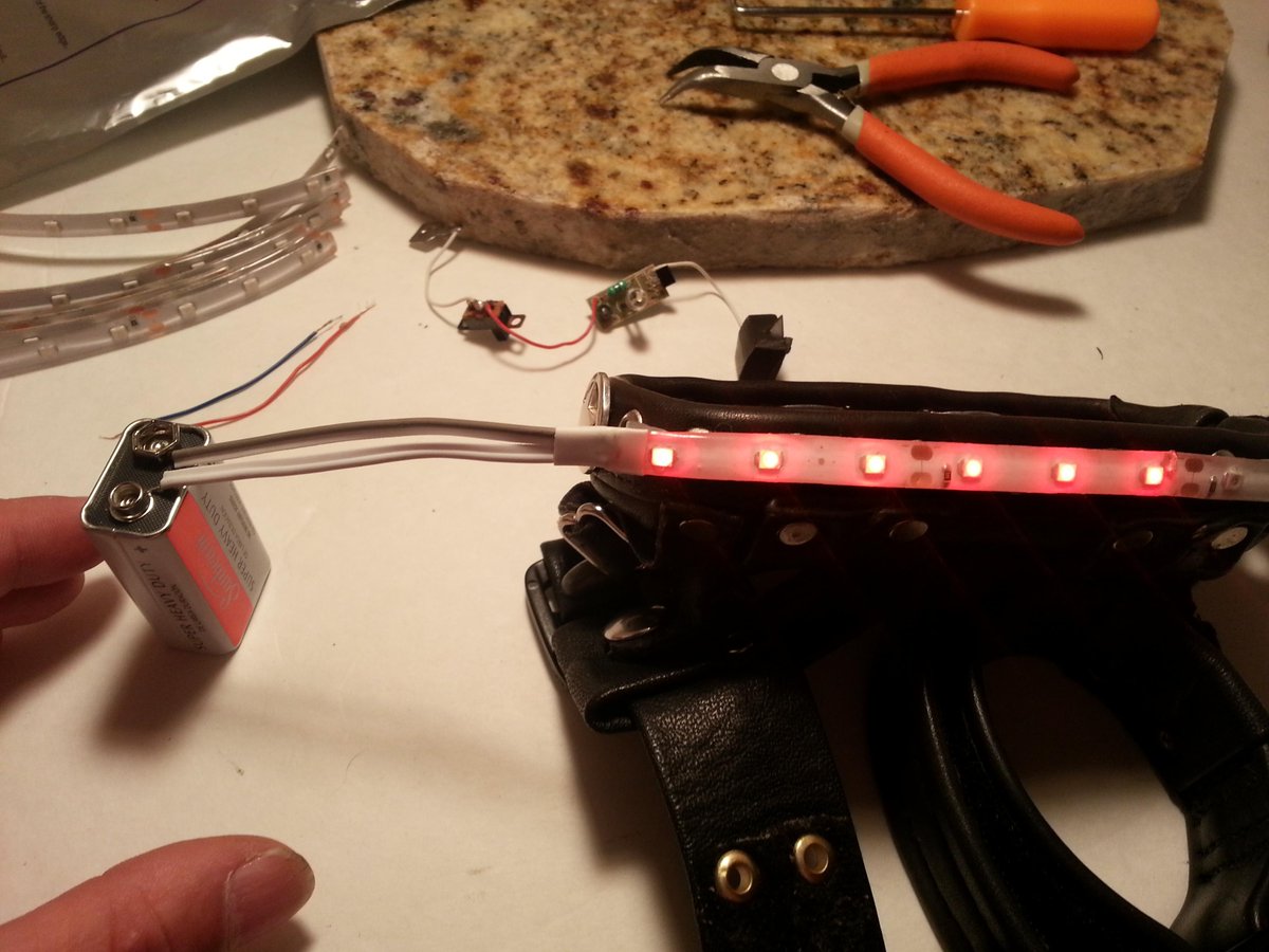 TheBackhandTM's tweet image. Ring bling kimovations,com #wearableLED #LED #android #apple #applewear #bluetooth #blackberry #battery #HTC #LG #IoT