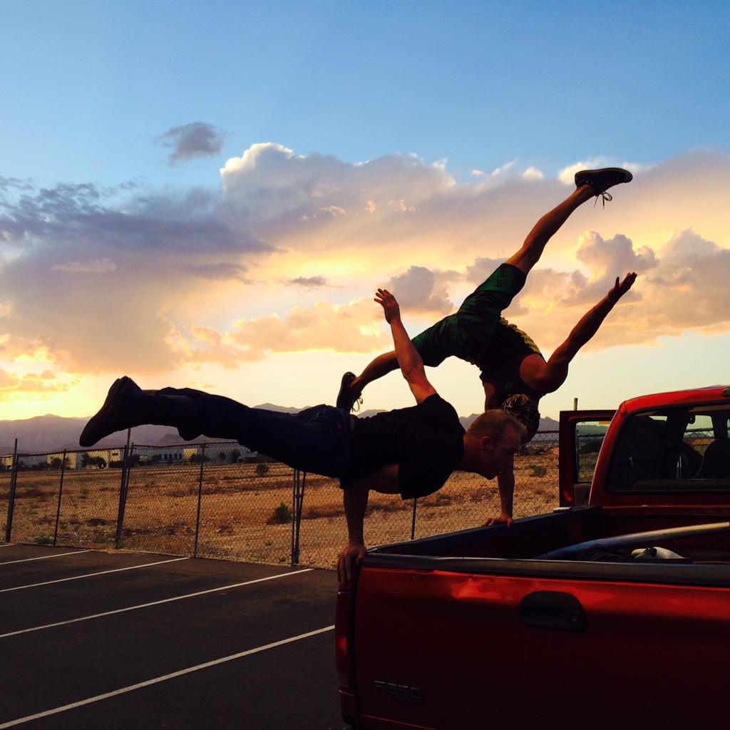 TimberBrown's tweet photo. #handbalancing #handstand #circuslife #WaaHooo!!! #timberbrown #AGT http://t.co/SJHrglNsfF