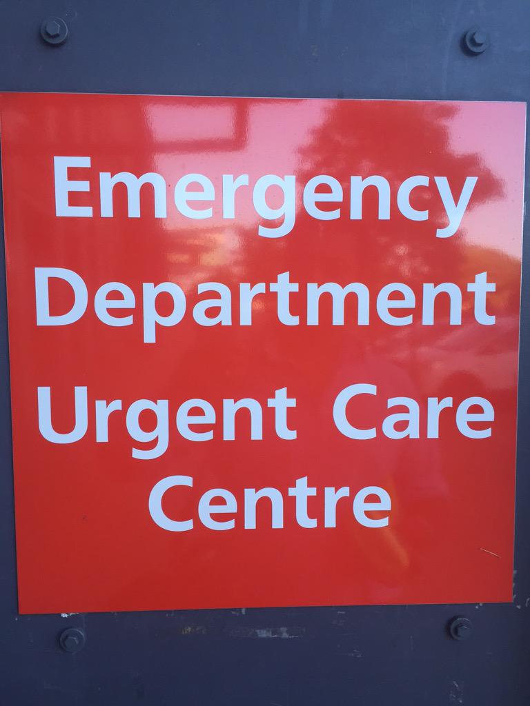4hrEmergencyDoc's tweet photo. Yo Jeremy. It's 8.11am. Saturday. At work &amp; just run a successful cardiacarrest. What have you done so far? #7dayNHS http://t.co/DyrMUIBBwm