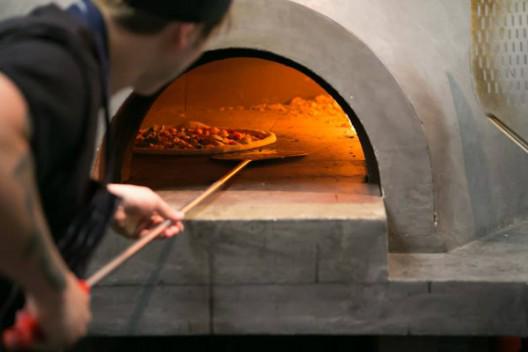 Handpicked_Food's tweet image. Homeslice Pizza is coming to Old Street via @dalstonist buff.ly/1K5WbzQ