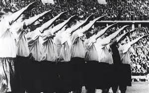 omid9's tweet photo. England team 1938 doing #NaziSalute the #context of 7 year old Queen Elizabeth doing hers http://t.co/rKWjmcUrNI