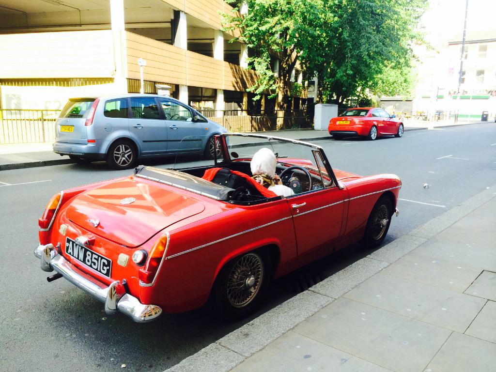 PastaPaul's tweet image. Wedding time for @rachael_gb @J__Gilbert Records packed,car packed. @maryannehobbs @BBC6Music on. #TopsOff #Cumbria