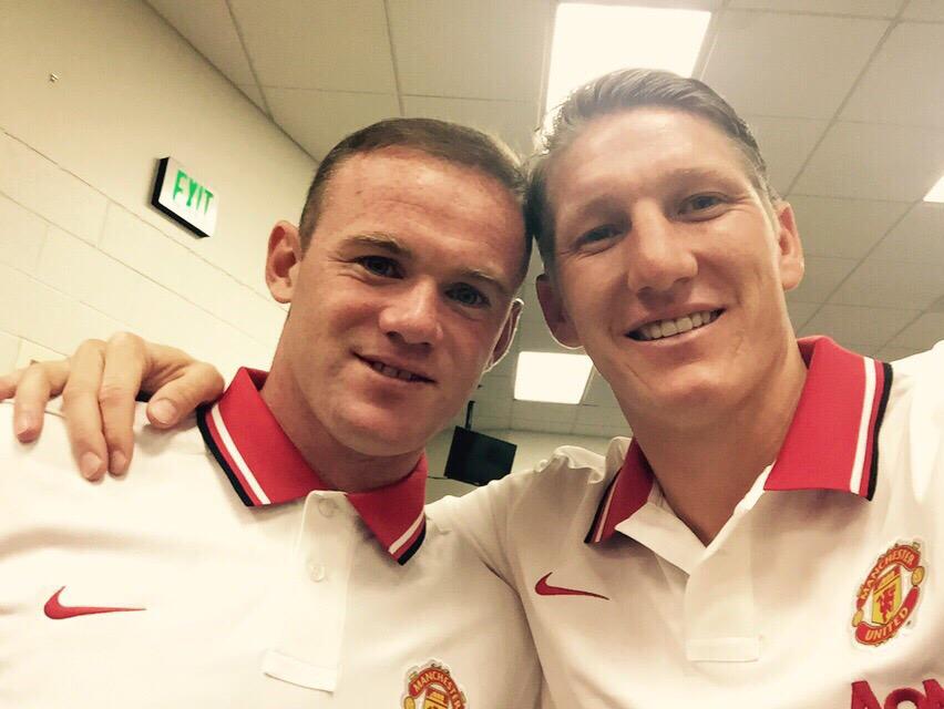 Hi from Seattle with <a href="/WayneRooney/">Wayne Rooney</a>! <a href="/ManUtd/">Manchester United</a>