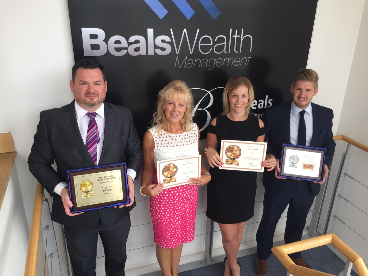 BealsStudents's tweet photo. A great photo of our awards , for award winning service in the property sector get in touch! - http://t.co/H5Dkl9xXRz http://t.co/InxTPfkseO
