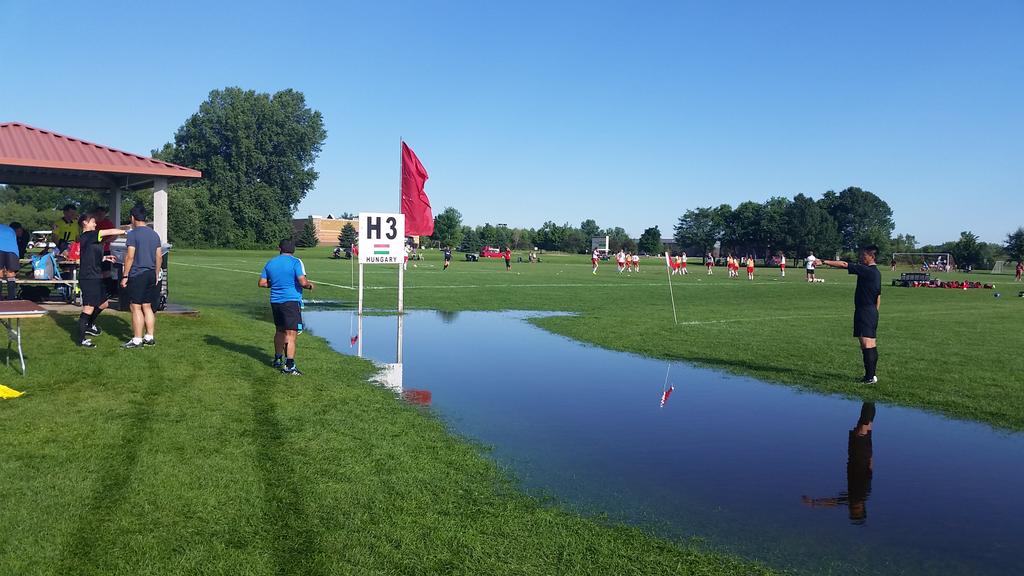 CookseyShelley's tweet photo. Can I get a boat for my moat? @heatherplante29 @TheFieldService http://t.co/xc9H8Z3J84