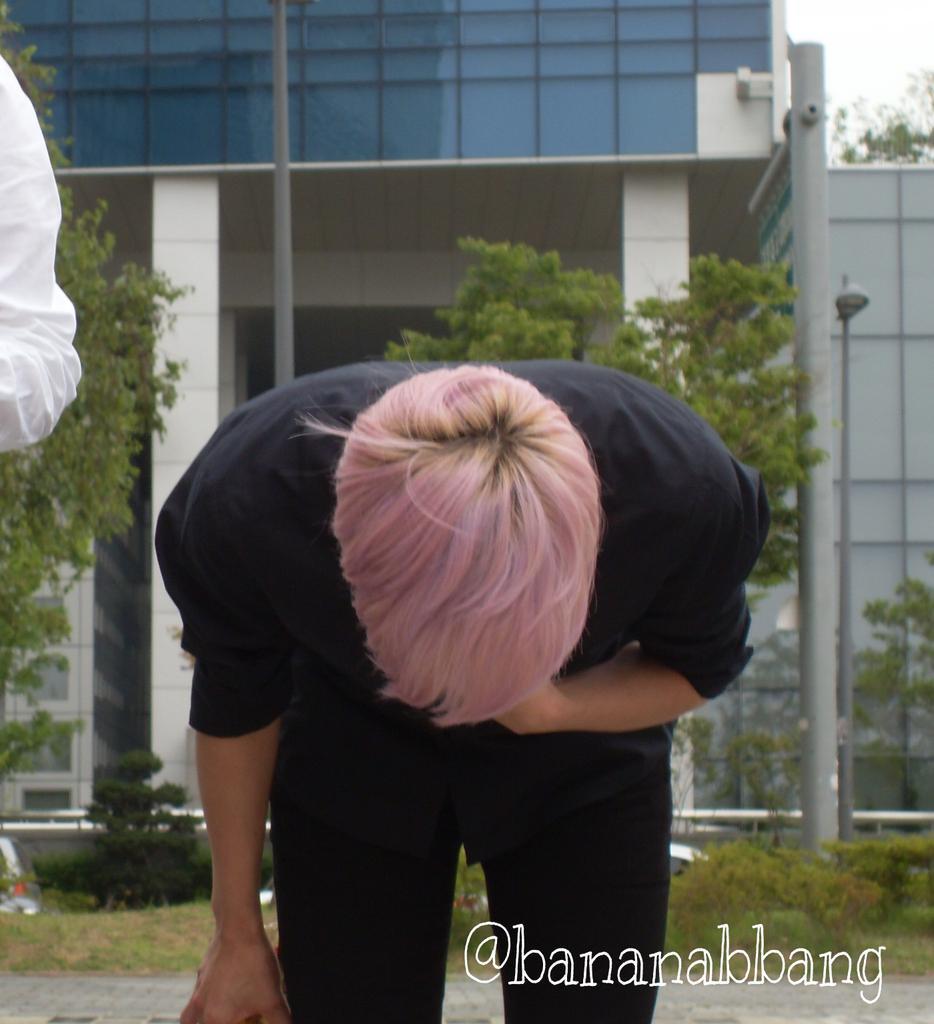 bananabbang's tweet photo. 150718 음중 막방 팬미팅 #천지 머리카락도 이쁘다♡ http://t.co/LClgOUhGNJ