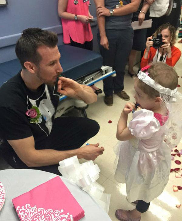 ABC7's tweet photo. ICYMI: 4-year-old cancer patient "marries" her favorite nurse http://t.co/WnUIGlzwuH http://t.co/CPQSwRUYt3