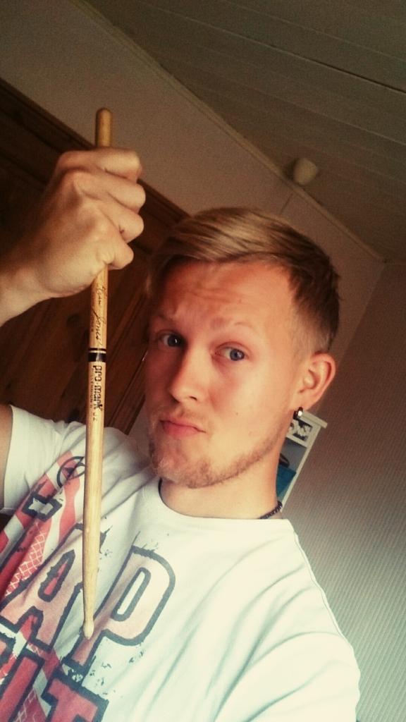 ScottRyanPreece's tweet photo. #Stickpose...... shameless #promark reppin! http://t.co/f5K7iBjisz