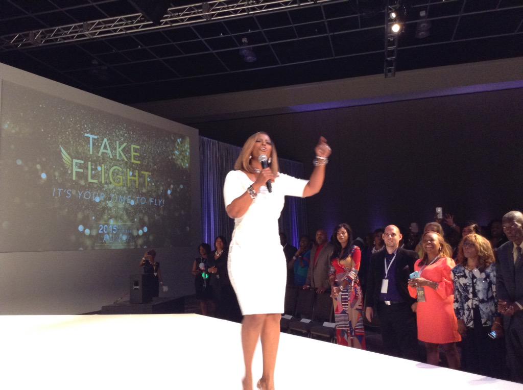 TraciLynnJewels's tweet photo. Dr. Traci Lynn greeting everyone with love! #takeflight2015 #ILoveTraciLynnJewelry http://t.co/7D7YETJwkB