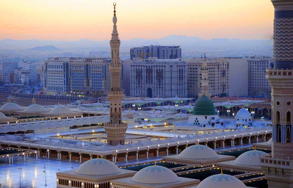 005mohmmad's tweet image. &quot;الحبيبة&quot;ذات الجمال الروحي!التى تجذب الملايين إليها من أصقاع الدنيا و{الحبيبة}اسم لـ #المدينـة #عيد_المدينة_فرح_وبهجة