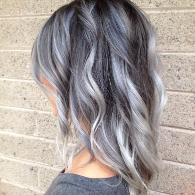 This silver/grey is what I'm going to ombre with my natural dark blonde. http://t.co/f4vmaxwBEr<a href="/tag/curvy"class="tags"><span>#curvy</span></a>