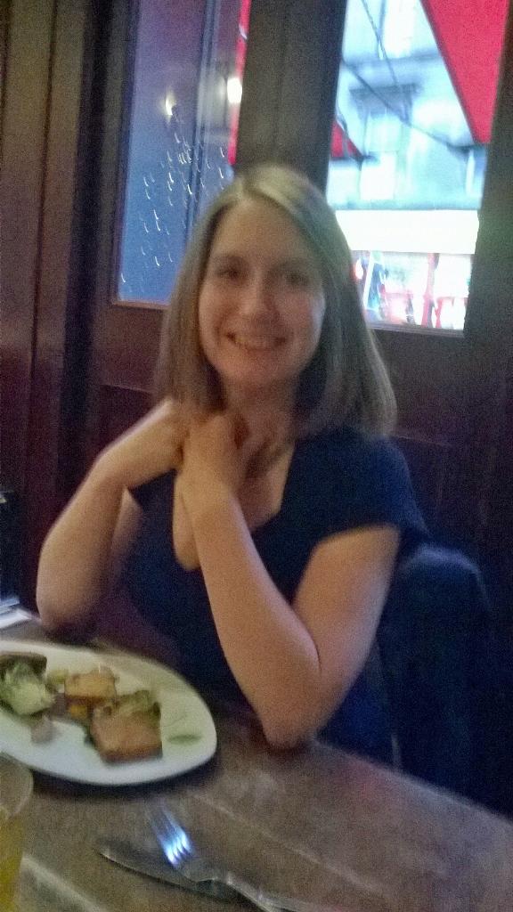 Gwenddolen's tweet photo. Gwen Sims-Williams yn #iccs15 a Stavagin, Glaschu. http://t.co/etOXlrMXsu