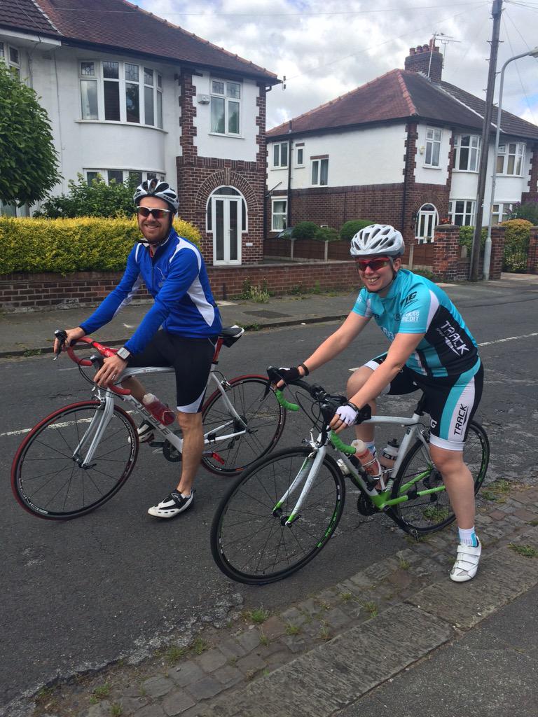 Pilla_uk's tweet photo. Waving off the cyclists @Neily_wilko @TheLozzatron ! π΄π»π΄π» #faffers http://t.co/LUQtTpCCM4