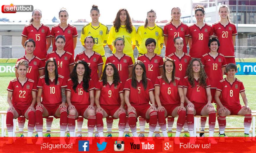 Selección de Fútbol on Twitter: Selección española (@SeFutbol) femenina recibe el Premio Rosa Manzano #FutFem http://t.co/Is6VxUGFro" / Twitter