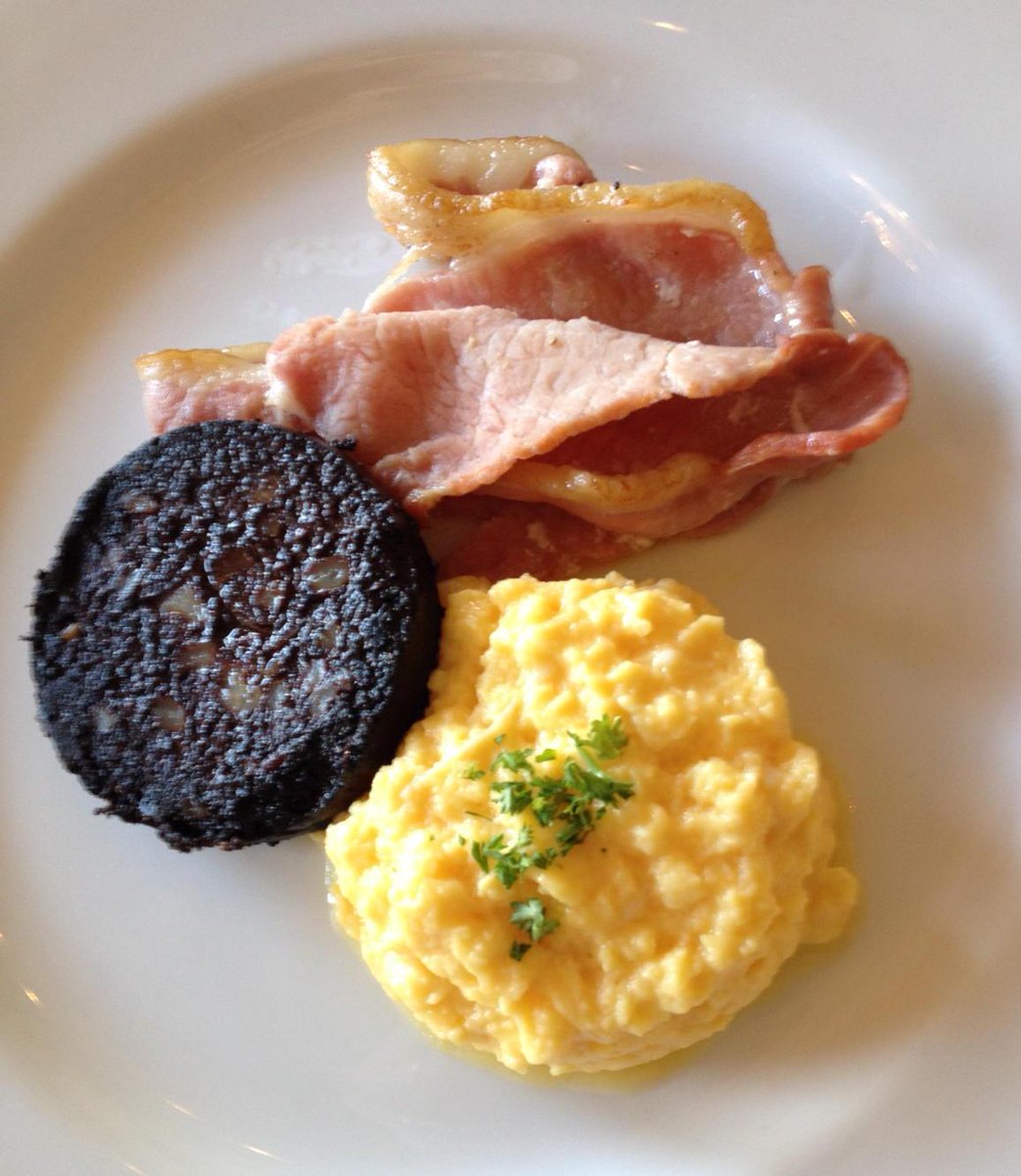 Foodytraveller's tweet photo. A perfectly cooked #KentBreakfast from the welcoming and charming @Favershamhotel http://t.co/yIE5Ar9iCk