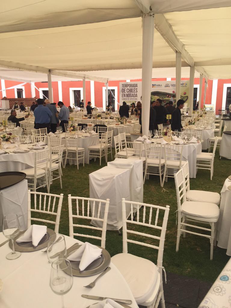 Apertura de chile en nogada 2015 <a href="/Jair_Rivelino/">Jair_Rivelino</a> <a href="/MichelChain/">Michel Chaín</a>