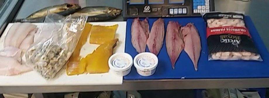 Special offer just for today £45 worth of fresh fish for just £30 we only have 2  left call 07468425551 #sthelenshour