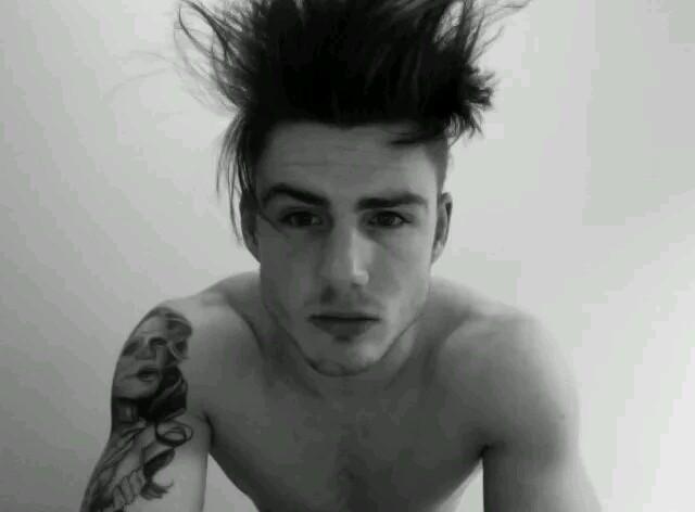 thadsdepp tweet picture
