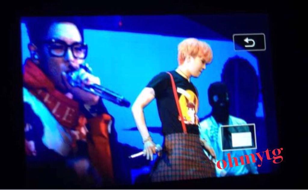 only_ohmytg's tweet photo. 150718 MADE TOUR IN Singapore
bang bang bang🔫👾
#GD #TOP #OHMYTG http://t.co/qPeg4gmuH5