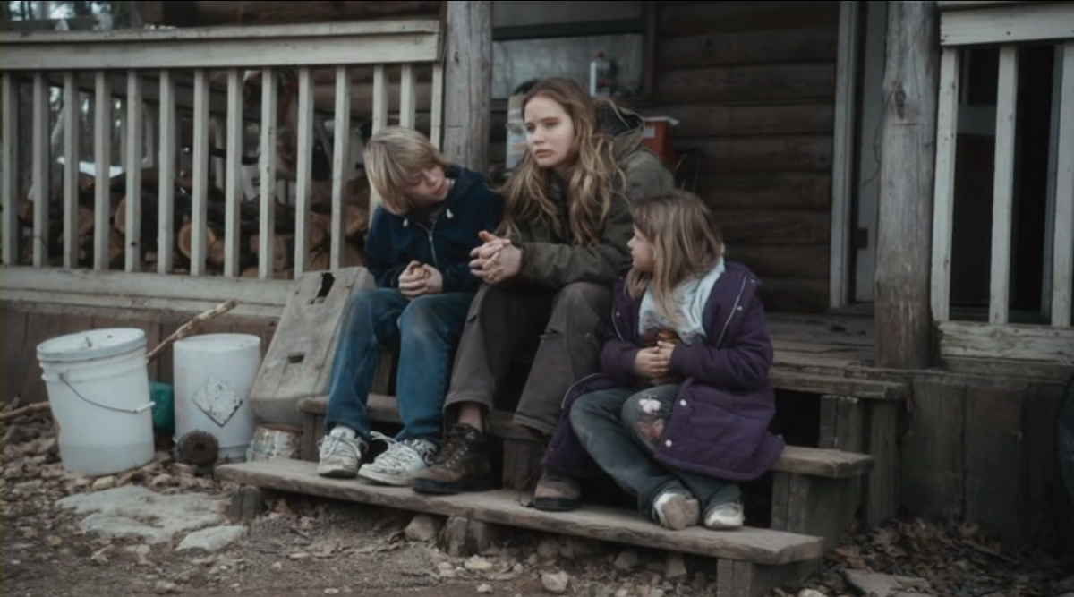 maroonpeaks's tweet photo. Check out our new blog post for The Female Gaze on Debra Granik's WINTER'S BONE: http://t.co/oSOCYcmlJo #womeninfilm http://t.co/S99CI2yxQe