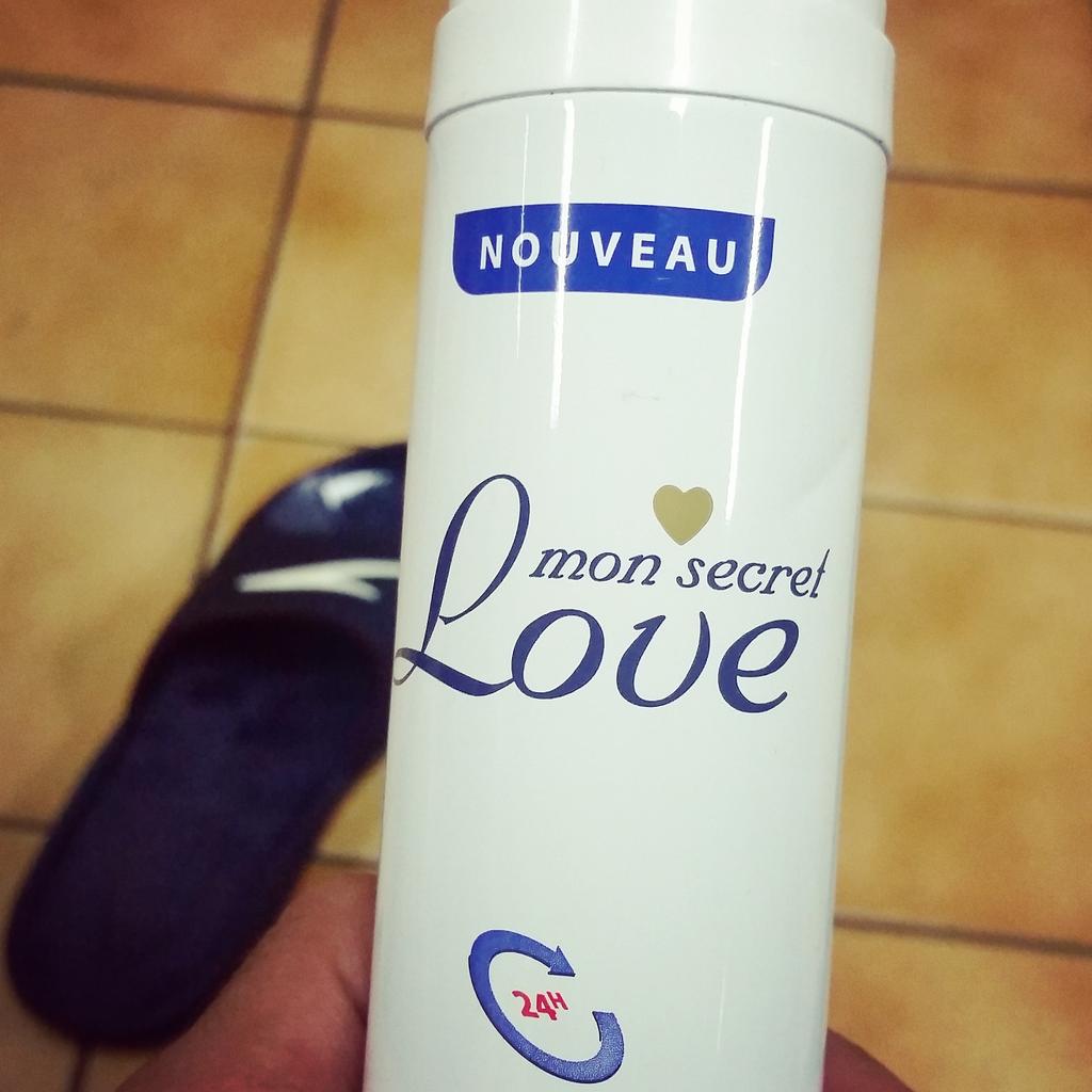 _french_touch's tweet photo. Ce qui se passe dans le vestiaire...reste dans le vestiaire #Exception #ContreFaçon  #illusion #Deo #Debat #HobMax http://t.co/zLmy4b8GBG