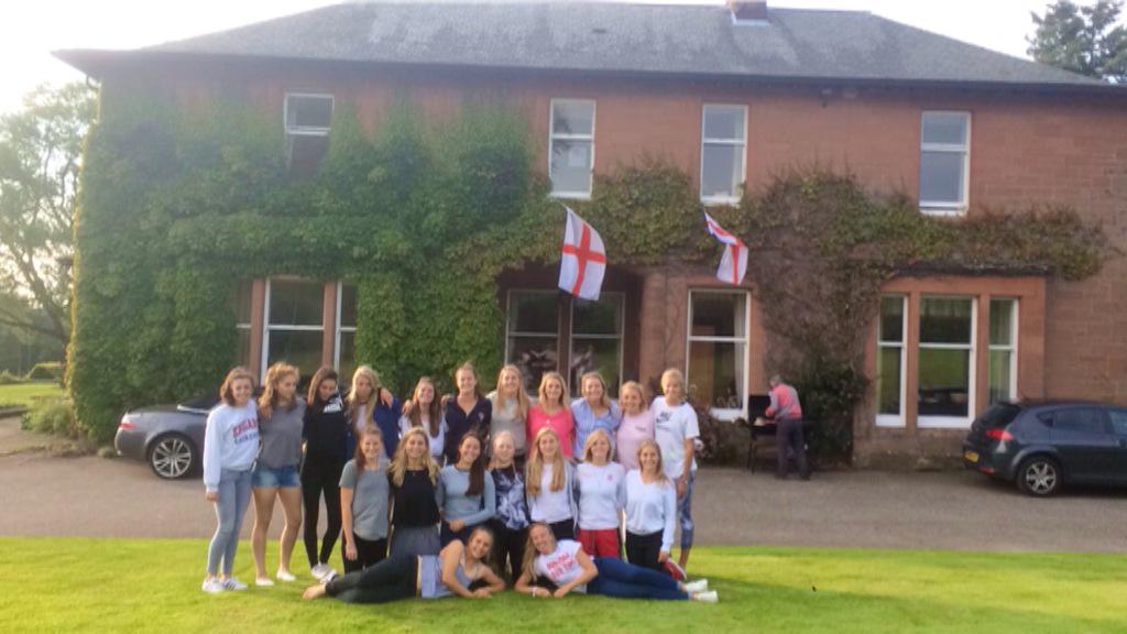 Squad have arrived at <a href="/alexcar87/">Alex Carnegie-Brown</a>'s house in Perth!!! WORLD CUP HAS BEGUN