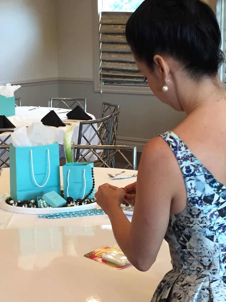 VDADesigns's tweet photo. Nothing like decorating with @3M for a bridal shower decorated by @VDADesigns #tiffanytheme #tiffany #diy http://t.co/ZVAnGXpfwt