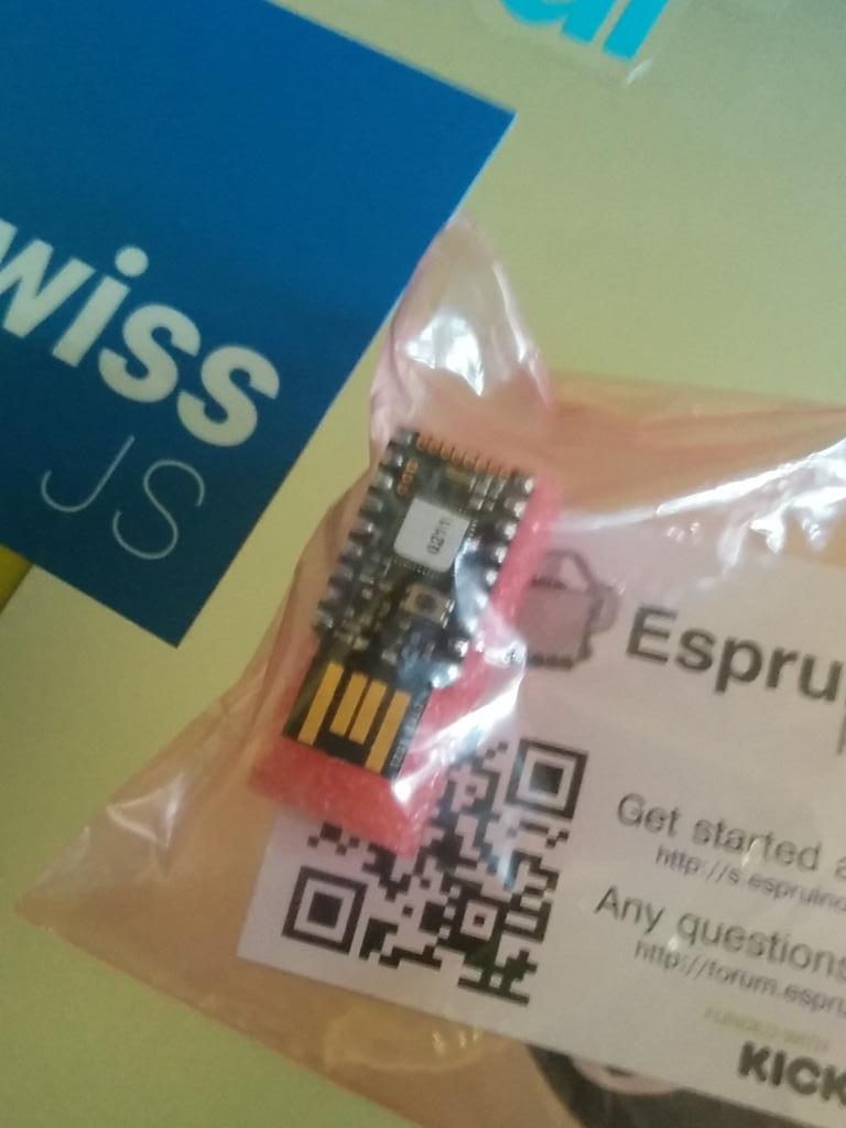 gil_les's tweet image. Thanks you @SwissJS for the gift ! #Lightingtalks