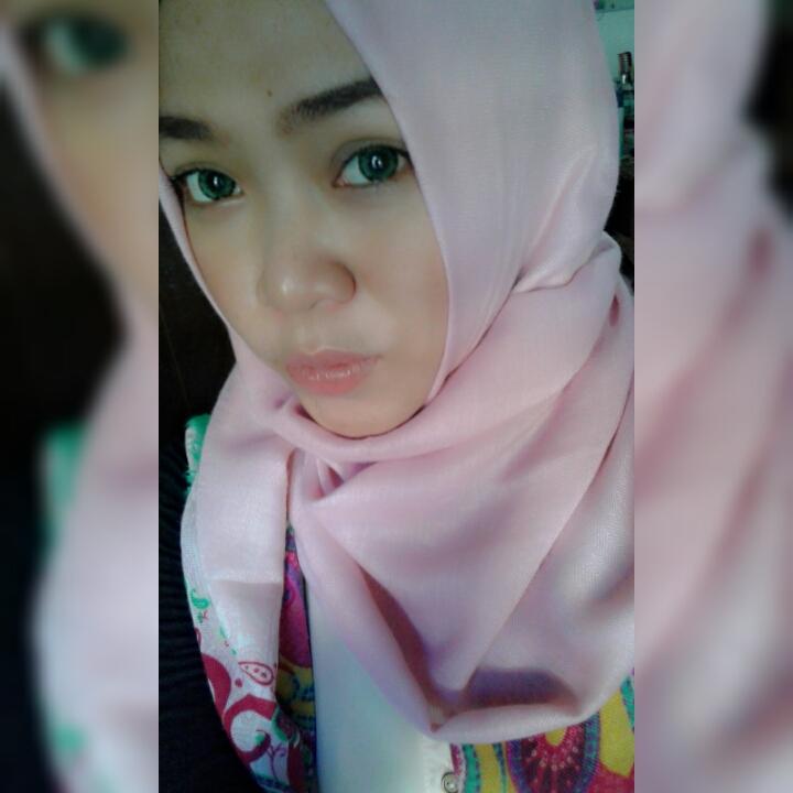NoviaEkaNEW's tweet photo. #hotd #iedmubarak 👯💞 http://t.co/lMwUo2Lxjb