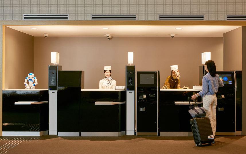 fastracoon's tweet photo. Japan’s robot hotel opens its (automatic) doors==>http://t.co/s9bWaCeV1g http://t.co/LYHQZlclTT