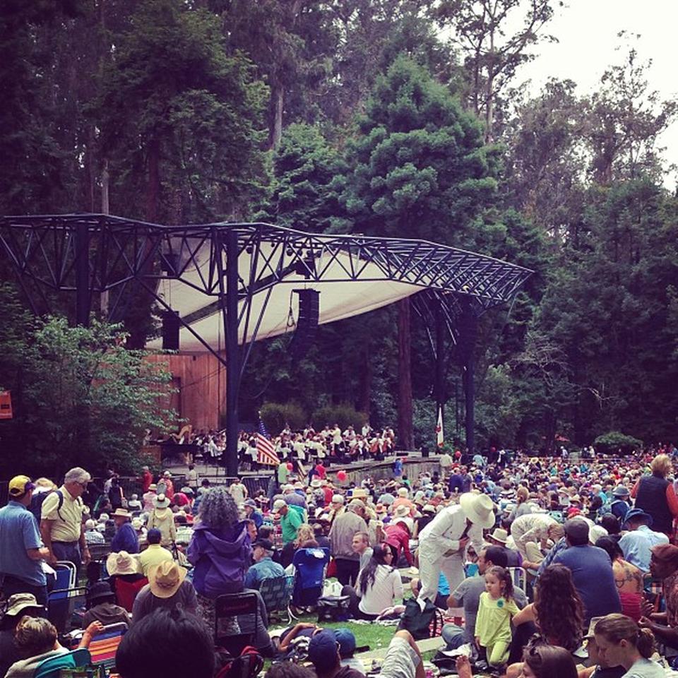 FoursquareGuide's tweet image. If you're in #SF, don't miss tomorrow night's free @tuneyards concert at @sterngrovefest. 4sq.com/7vgTLq