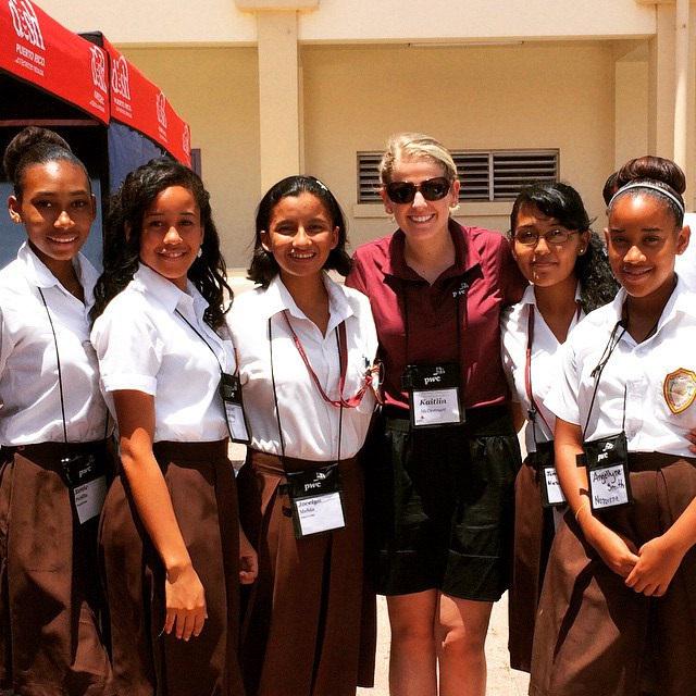 PwCUS's tweet image. PwC employees spend a week teaching #FinLit during #ProjectBelize